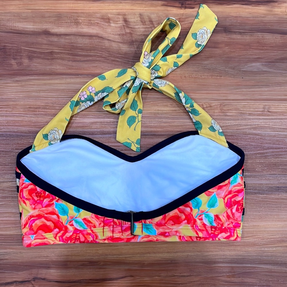 ModCloth Bikinki Top - Picture 2 of 2